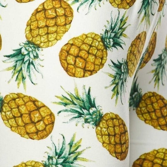 Pineapple Plus Size Leggings - Picture 2 of 8